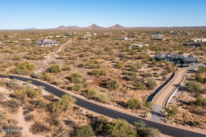 12-web-or-mls-DJI_0541