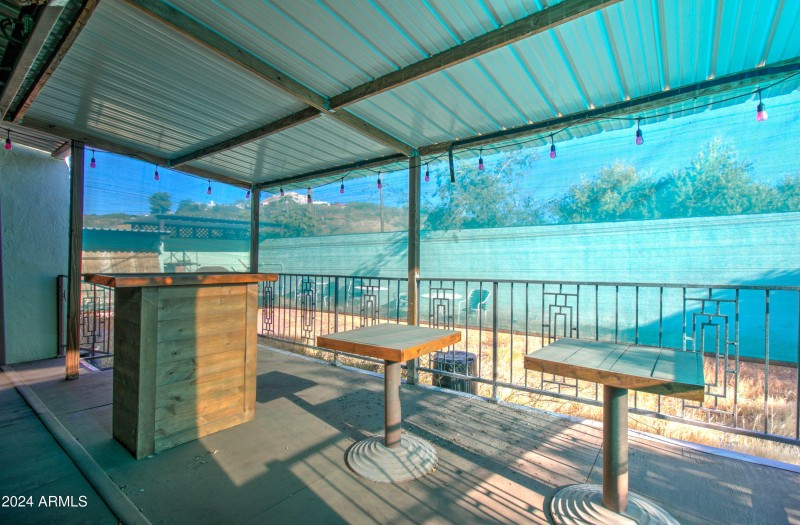 1605 E Ash St-19