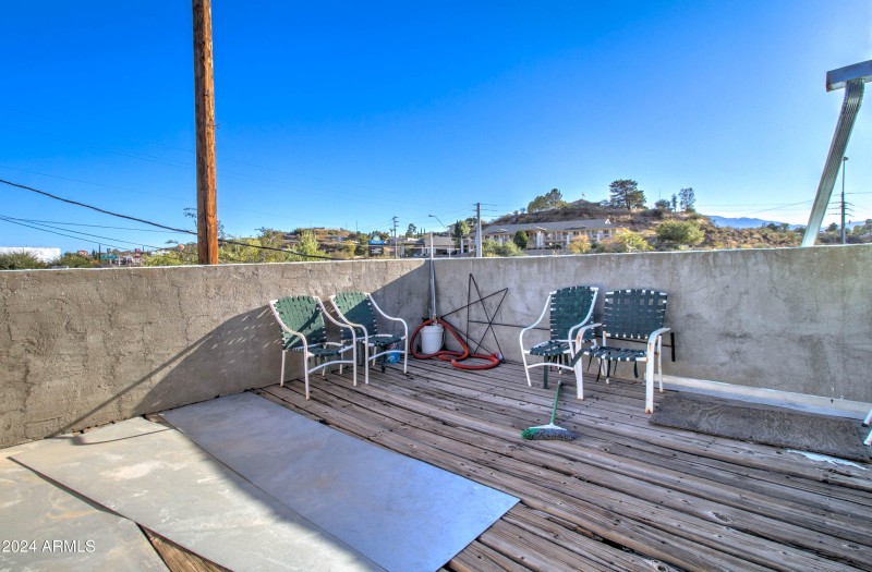 1605 E Ash St-23
