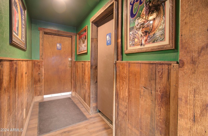 1605 E Ash St-45