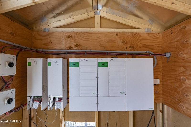 Solar battery & inverter shed