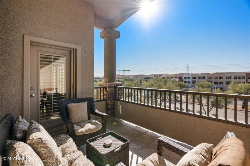 31-Balcony