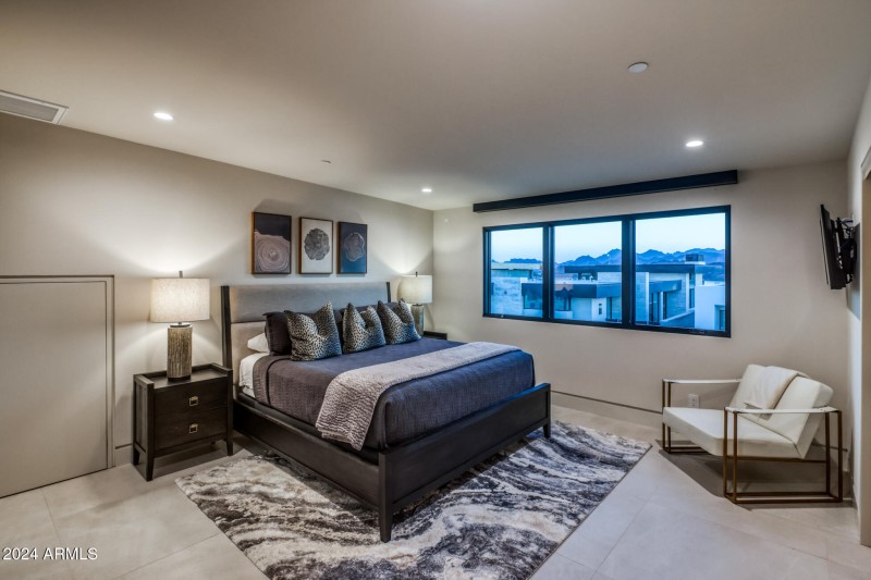 039_GUEST BEDROOM