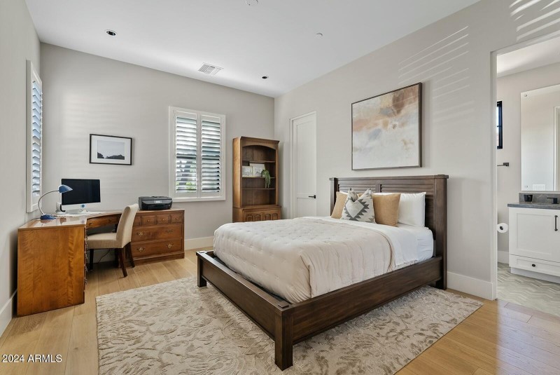 Bedroom #1