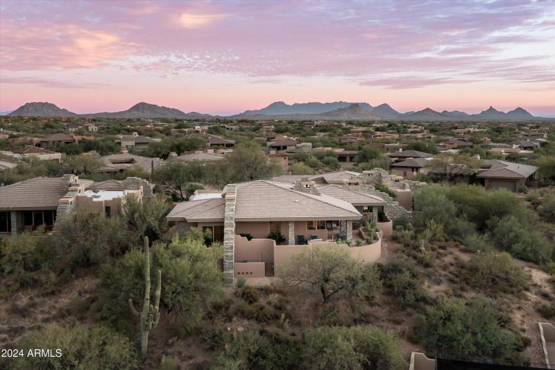 Desert Mountain Surrounds~