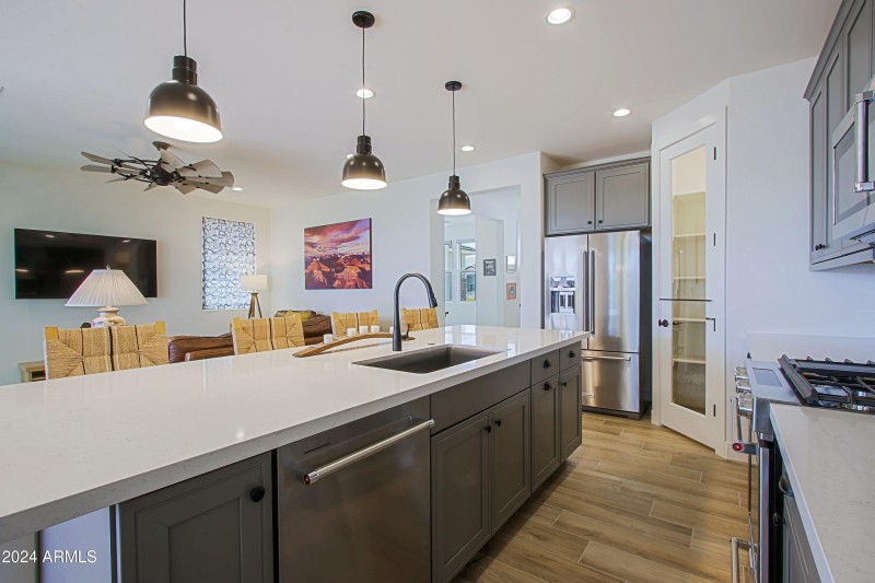 Kitchen 7 (1)