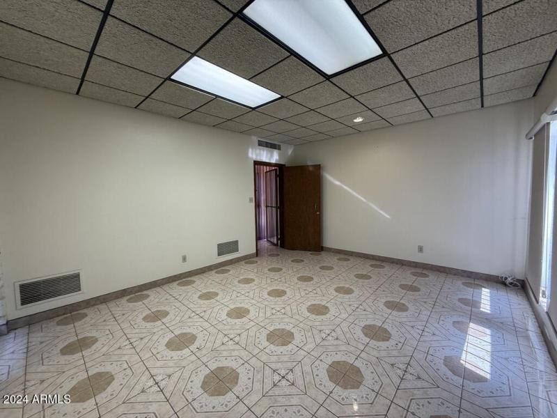 FDE8B0A2-FBA8-4C6B-925C-DA2A59DE3110_1_1