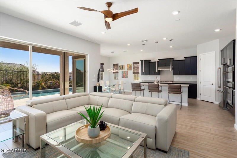 GREAT ROOM/KITCHEN/DINING