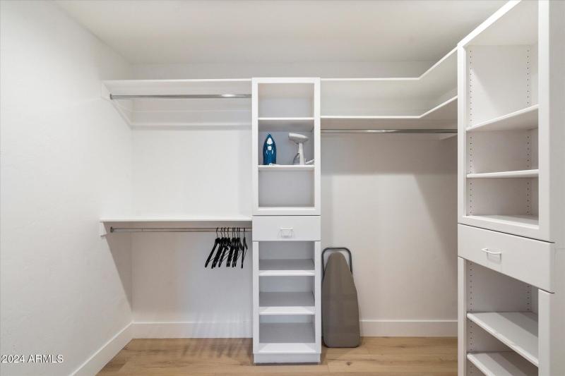 Secondary Master Bedroom Closet