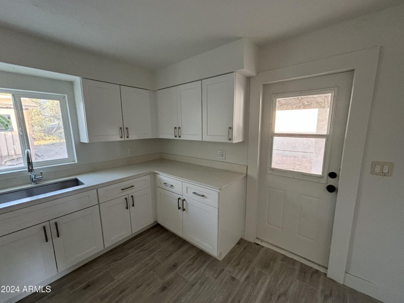 kitchen 7 cabinets 114 e 12th st
