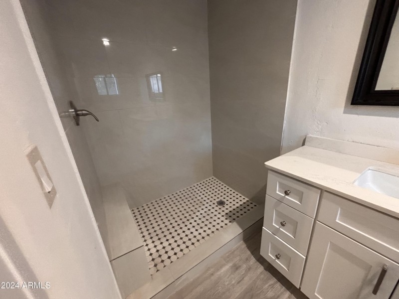 shower bath 114 e 12th st