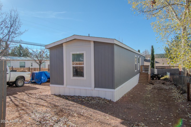 Mikesell - Apache Dr MLS-07