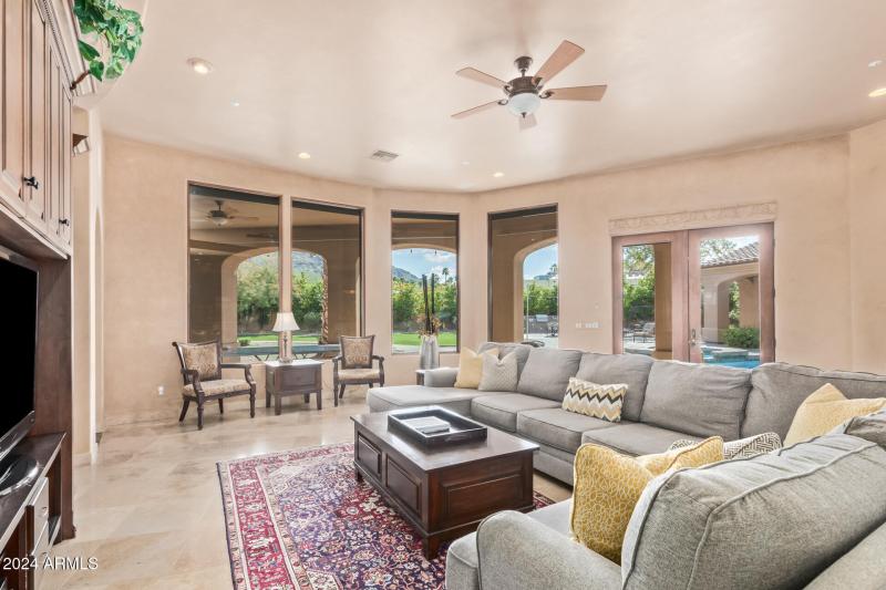 22 - Royal Palm 5339