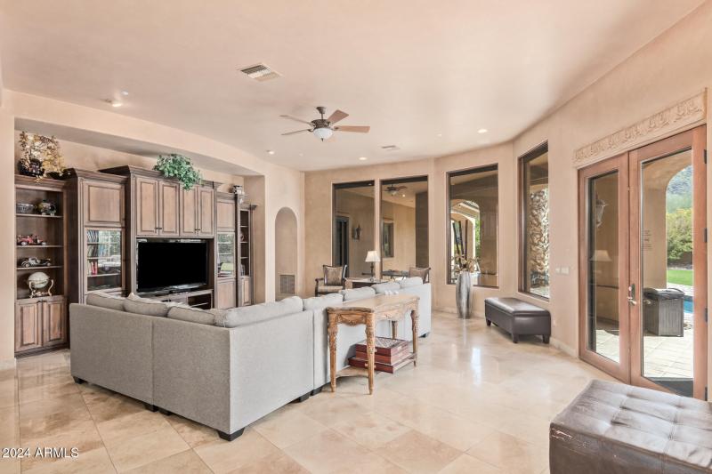 21 - Royal Palm 5339