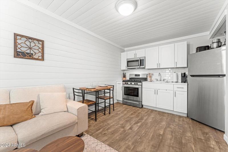 03-003-living-room