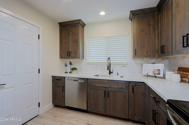Kitchen 5