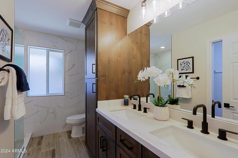 Master bath with double sinks