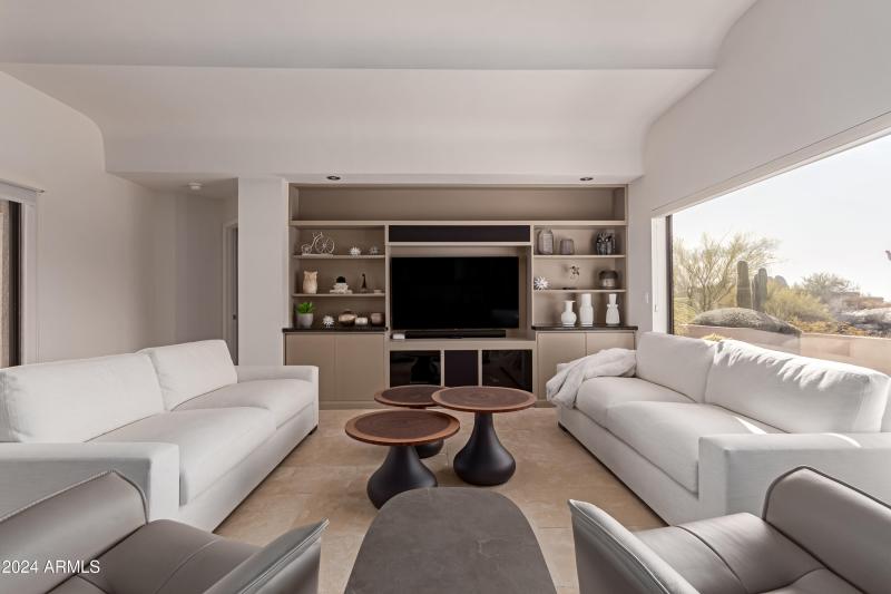 0009-9 - Coyote Pass