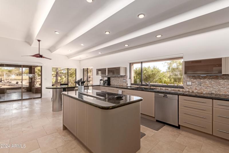 0014-14 - Coyote Pass