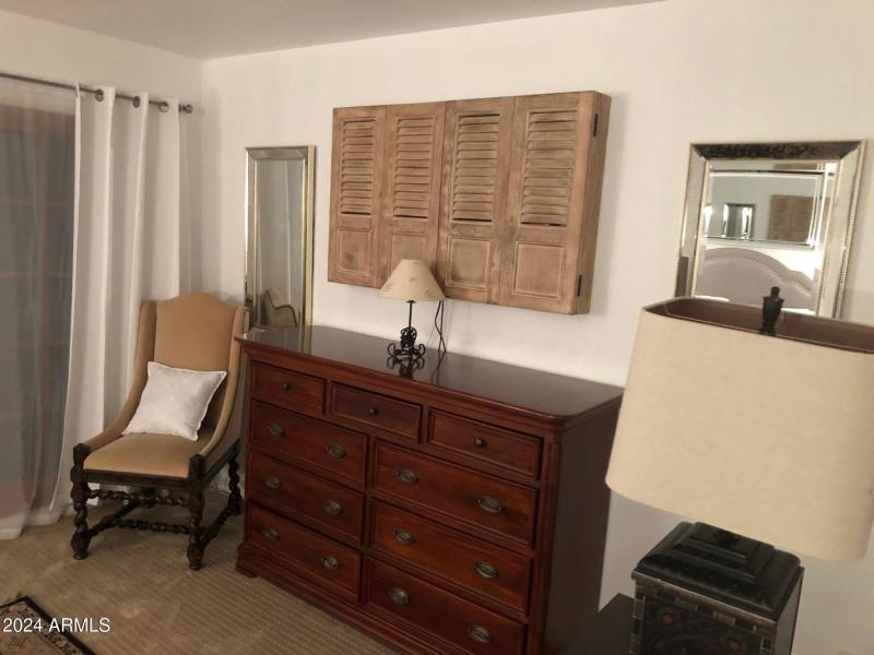 Suite 1 sitting area