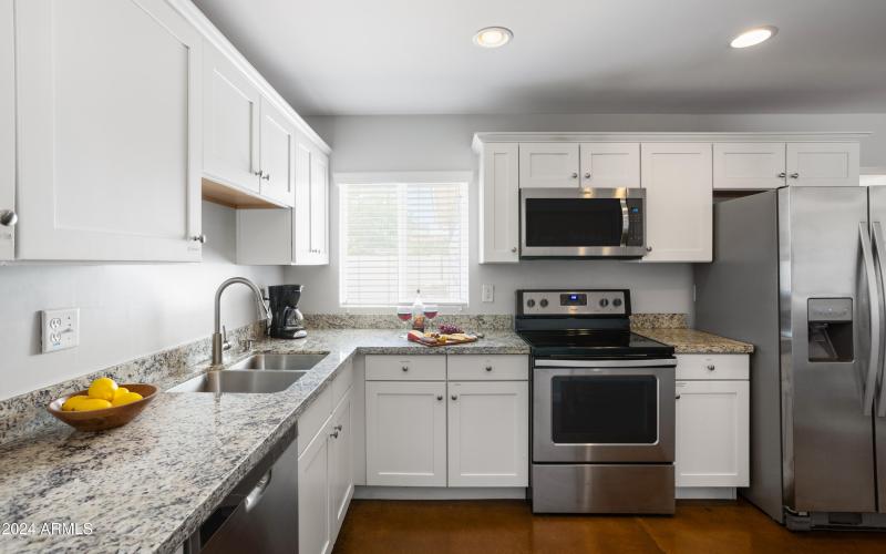 PropertyImageCo_7702EVerdeLn_WEB22