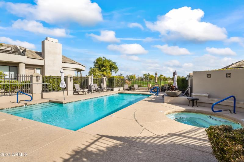 COMM POOL #1 - VIEW II (SPA + GOLF)