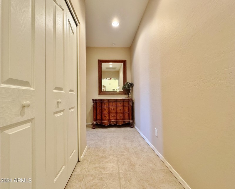 hallway to MBR