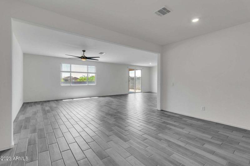 20230502153140115360000000-09