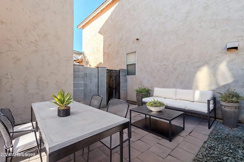 Virtual Staging