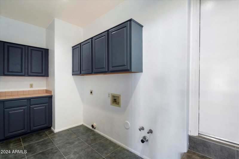 Laundry Rm