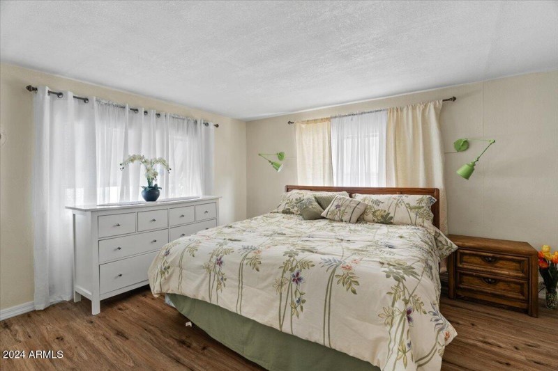 19-Primary bedroom