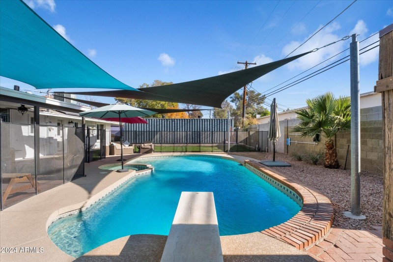 Diving Pool