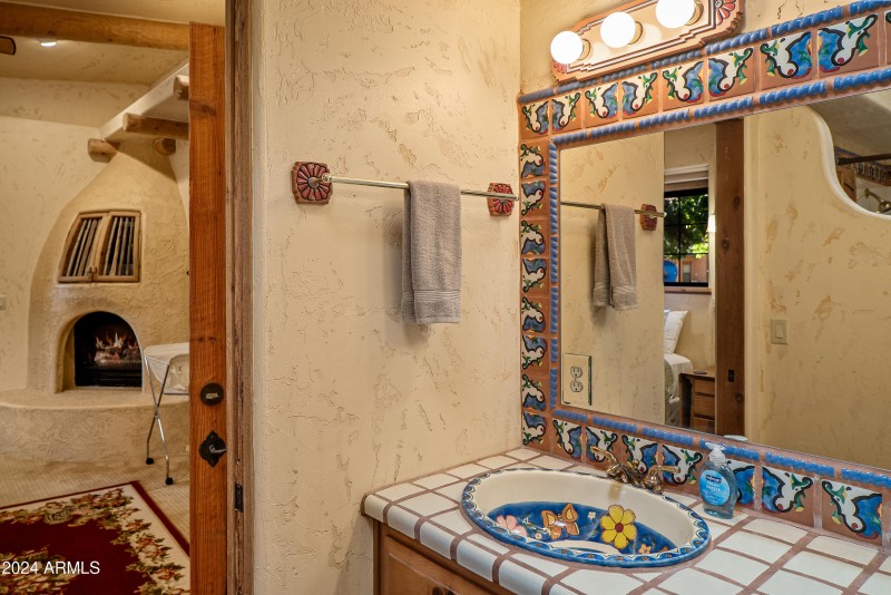 JL_3875NStagecoachRd-MonarchRoom-08