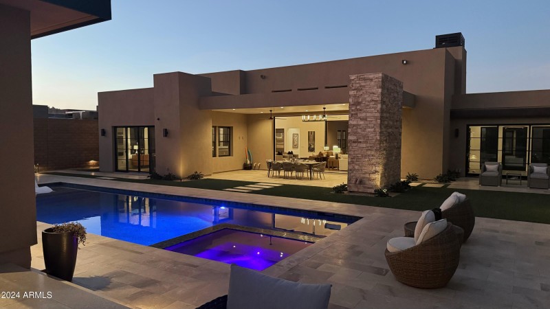 eve-pool-house