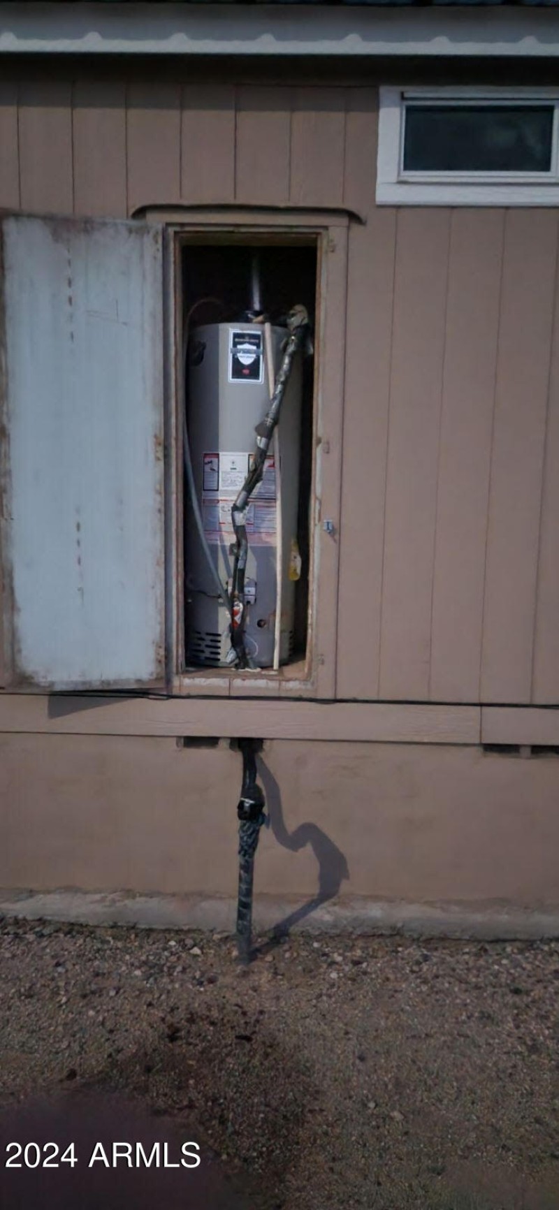 Water heater closet