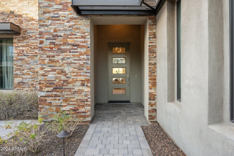 5-web-or-mls-16064-e-ridgestone-dr