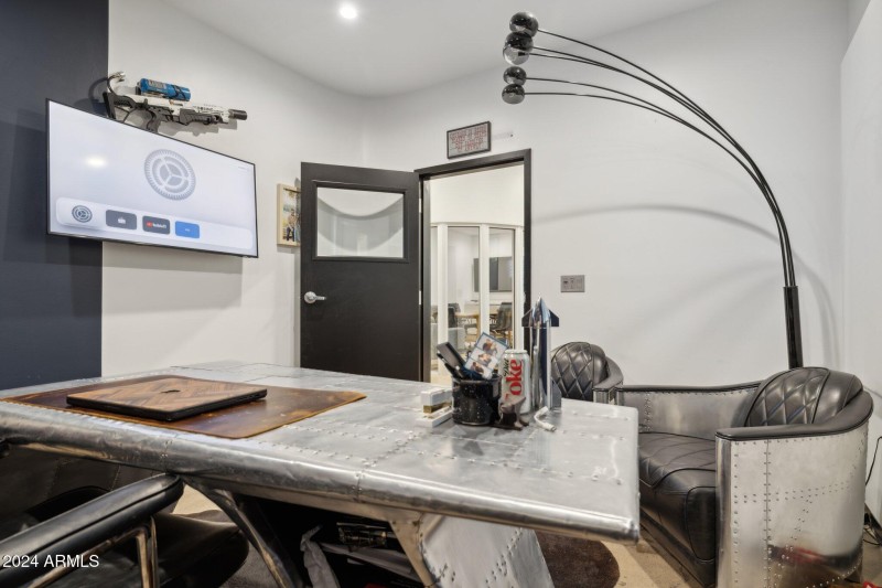 8-web-or-mls-14201-hayden-rd-ste-c2