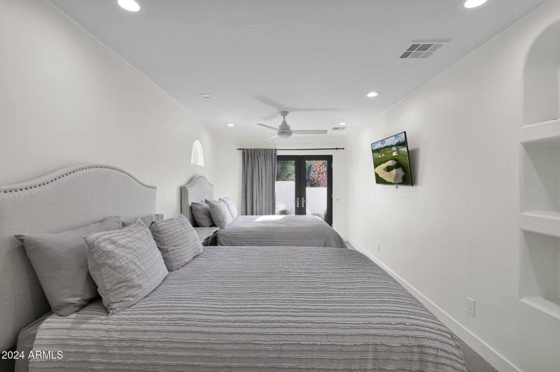 66-web-or-mls-P1053009