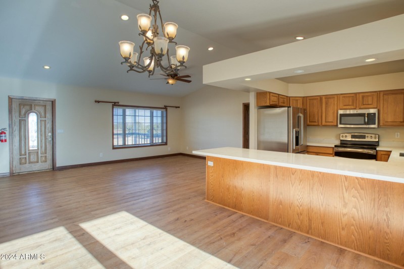 003_Dining Area