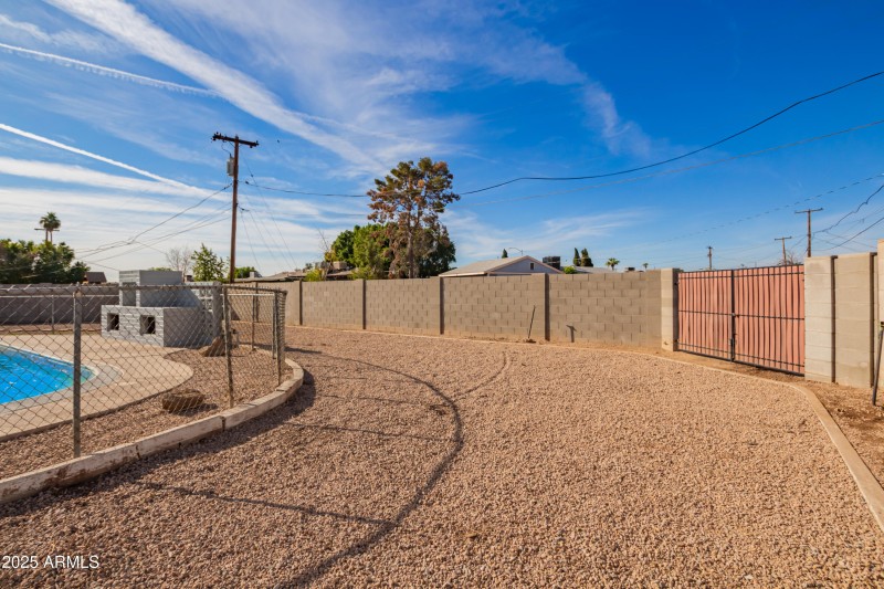 RV Gate