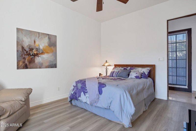 Guest bedroom 1
