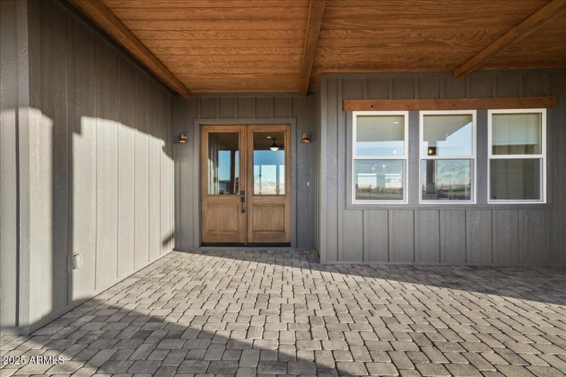 FRONT PAVER WALK WAY
