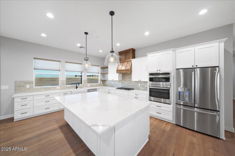 STAINLESS APPLIANCES