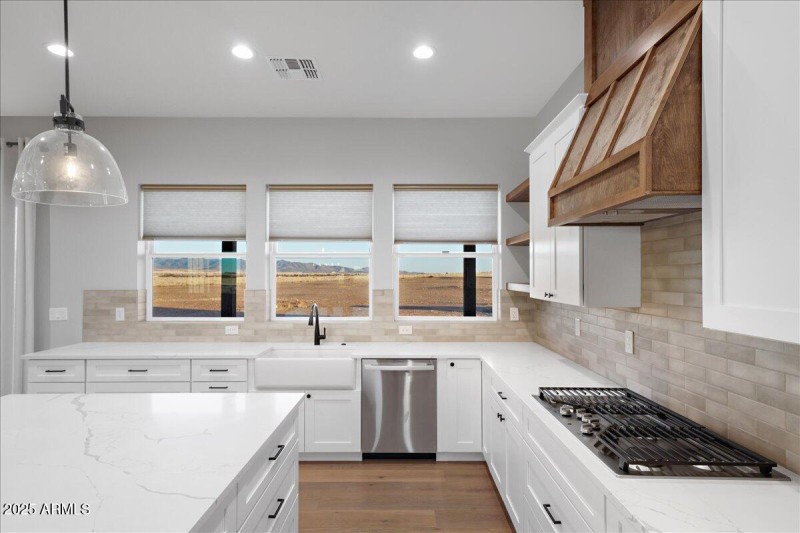 GRANITE COUNTERS