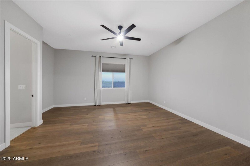 OWNERS SUITE