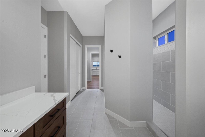 CLOSETS GALORE