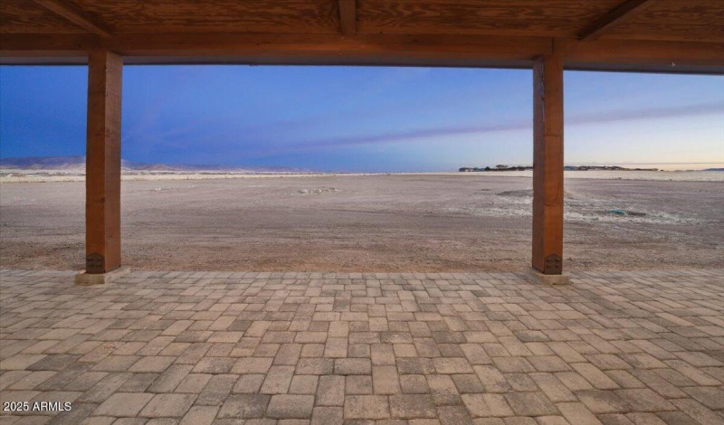 EXPANSIVE VIEWS