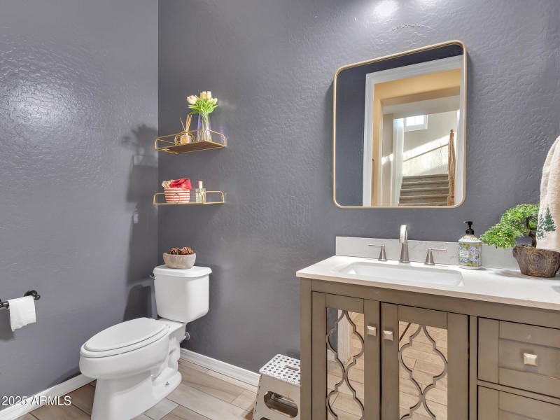 06-Powder-room