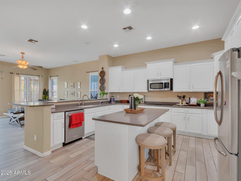 11-Kitchen-(3)