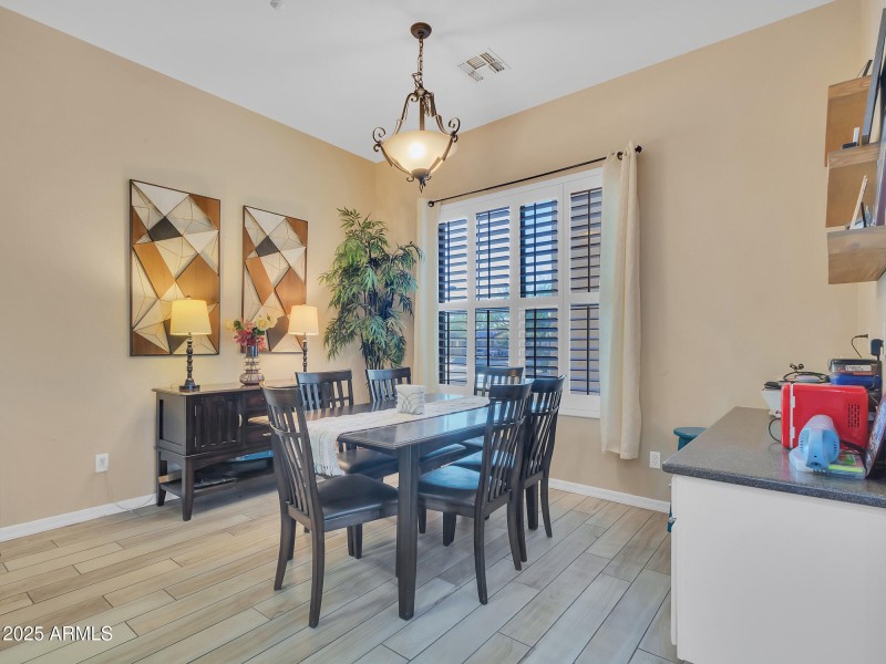 12-Breakfast Nook-(1)